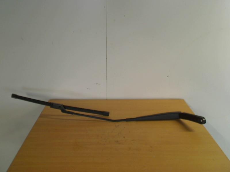 Ruitenwisserarm Rechts Voor Volkswagen Golf VI (5K1) 2010, Gebruikt, Volkswagen, Volkswagen AG, Kundenbetreuung@volkswagen.de
