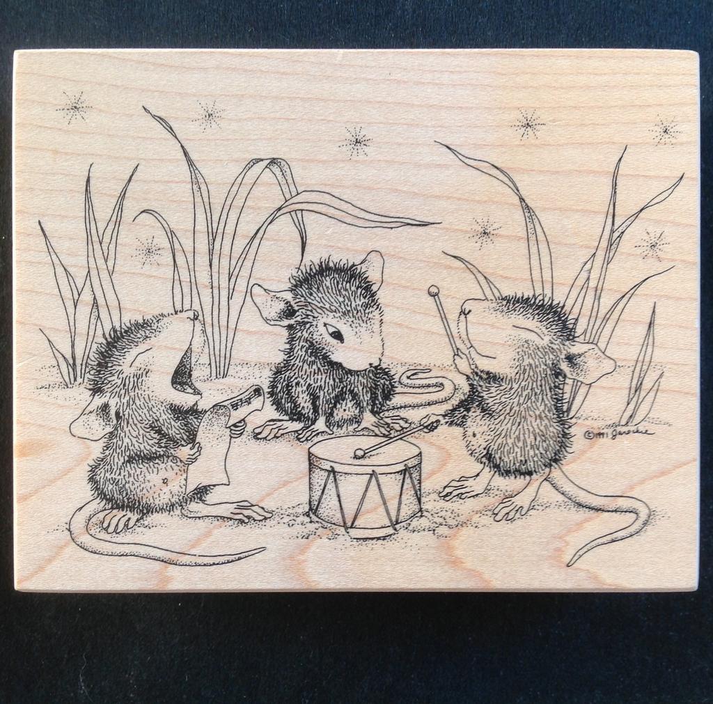 House Mouse stempel Me and My Drum rubber 11x8 NIEUW RETIRED, Hobby en Vrije tijd, Ophalen of Verzenden, Nieuw, Houten stempel