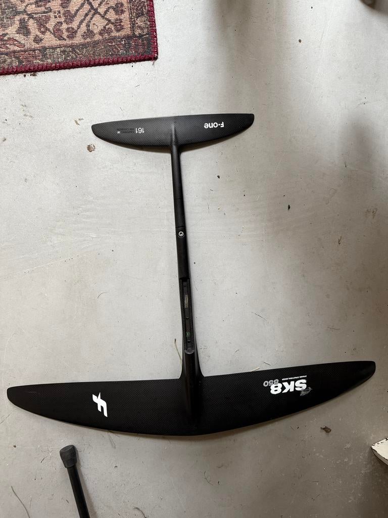 F-One SK8 850 V2, Foil, Ophalen of Verzenden, Gebruikt, 4 m² of minder
