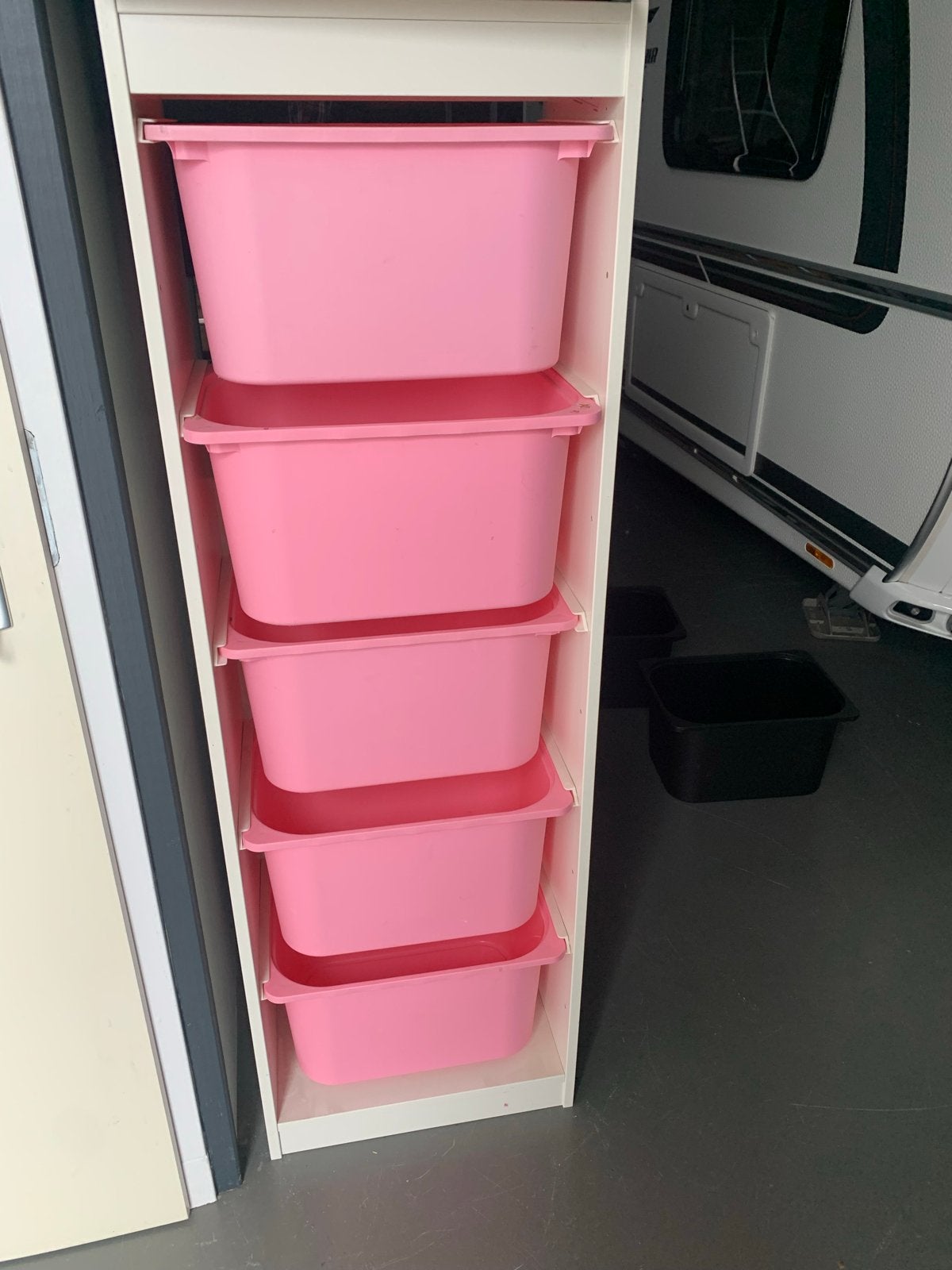 IKEA Trofast kast met roze bakken - Ideaal voor kinderkamer, Ophalen, Gebruikt