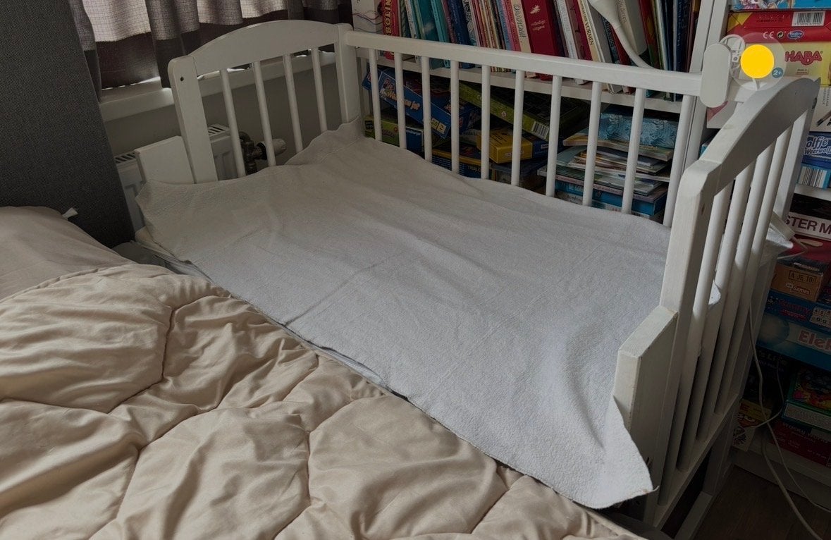 Gratis: Witte co-sleeper/wiegje voor baby's, Kinderen en Baby's, Ophalen, Gebruikt, Wieg