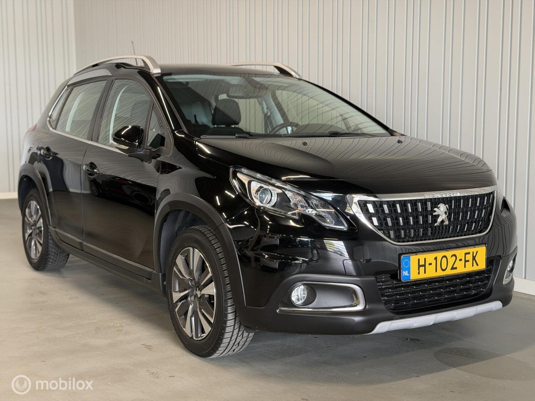 Peugeot 2008 1.2 PureTech GT-Line, Auto's, Euro 6, 1199 cc, 1165 kg, Zwart