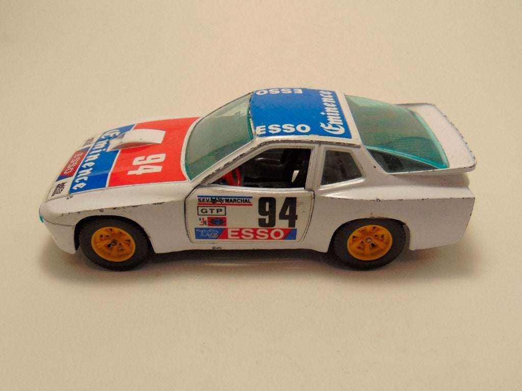 Porsche 924 Turbo Rally Eminence 1:24 Bburago, Ophalen of Verzenden, Gebruikt, Auto, Bburago