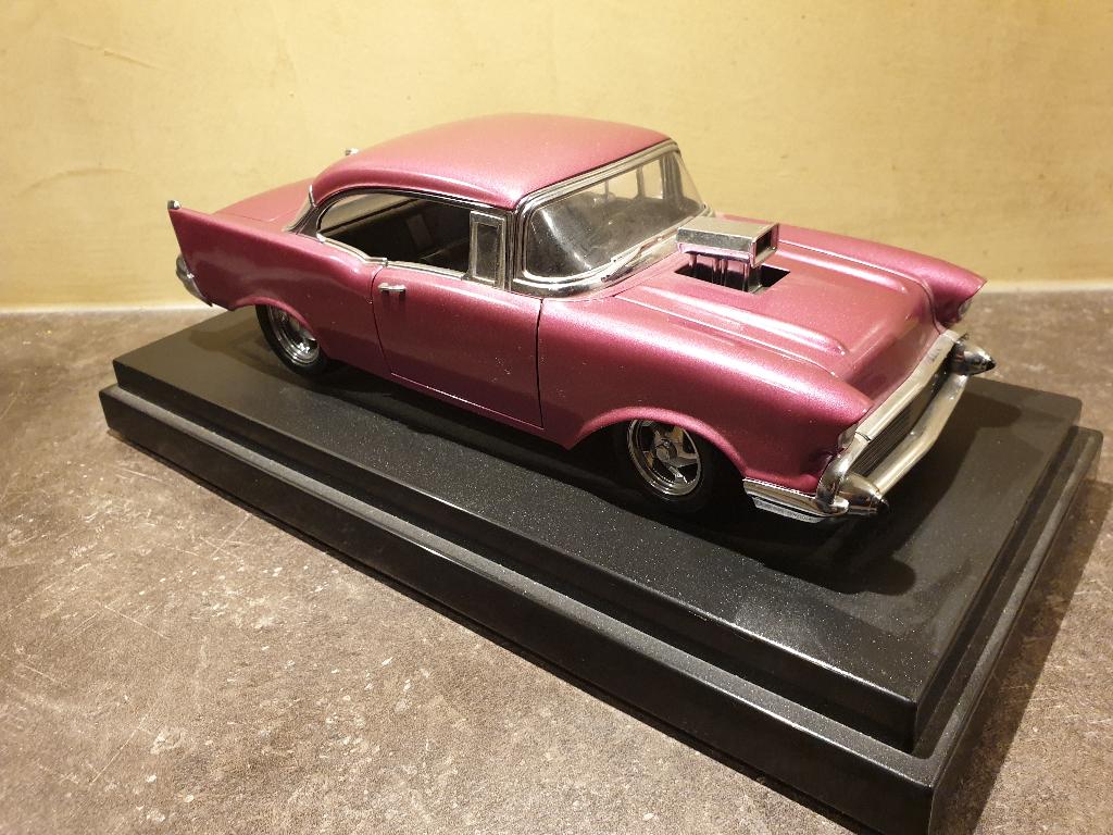 Ertl chevrolet Bell Air van Ertl, Hobby en Vrije tijd, Modelauto's | 1:18, Ophalen of Verzenden, ERTL