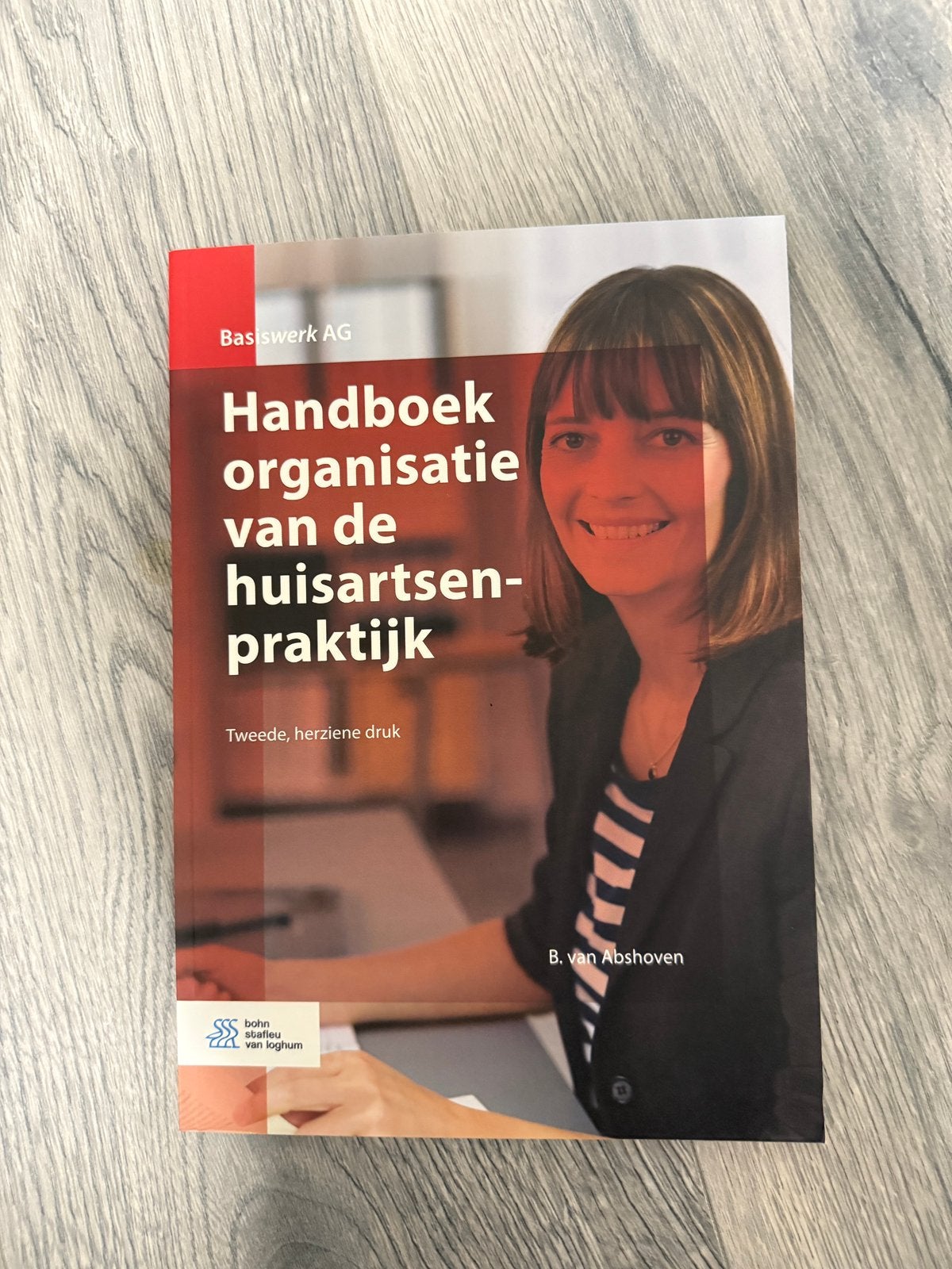 Handboek organisatie van de huisartsenpraktijk, Ophalen, B. van Abshoven, Sociale wetenschap, Zo goed als nieuw