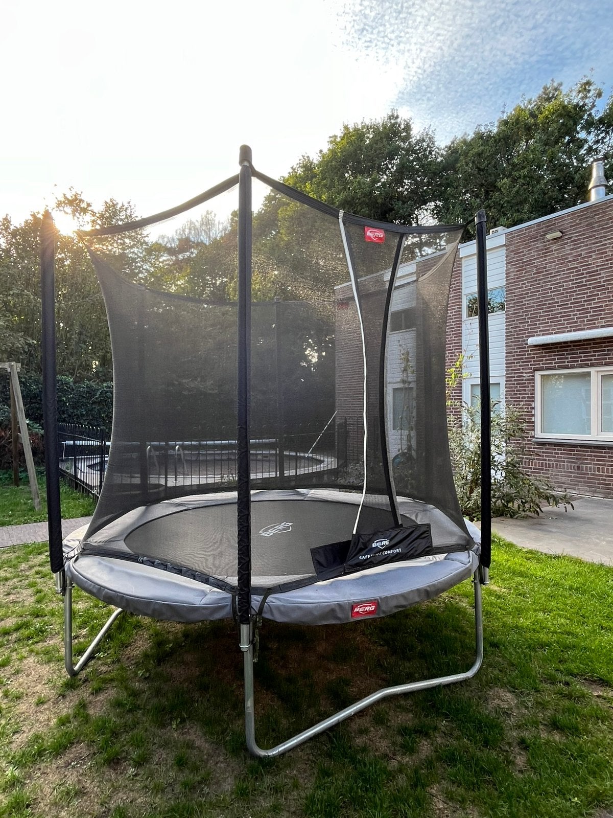 Berg Favorit 270 trampoline grijs