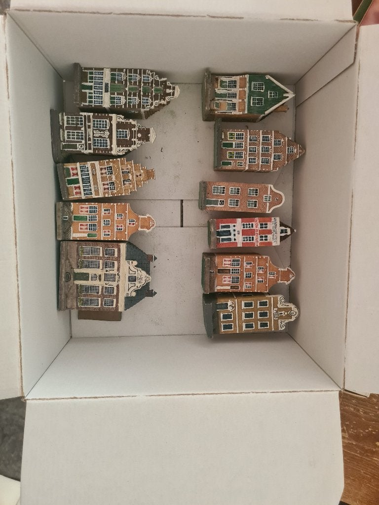 Geen klm maar blokker huisjes, Ophalen, Zo goed als nieuw, 1 t/m 20