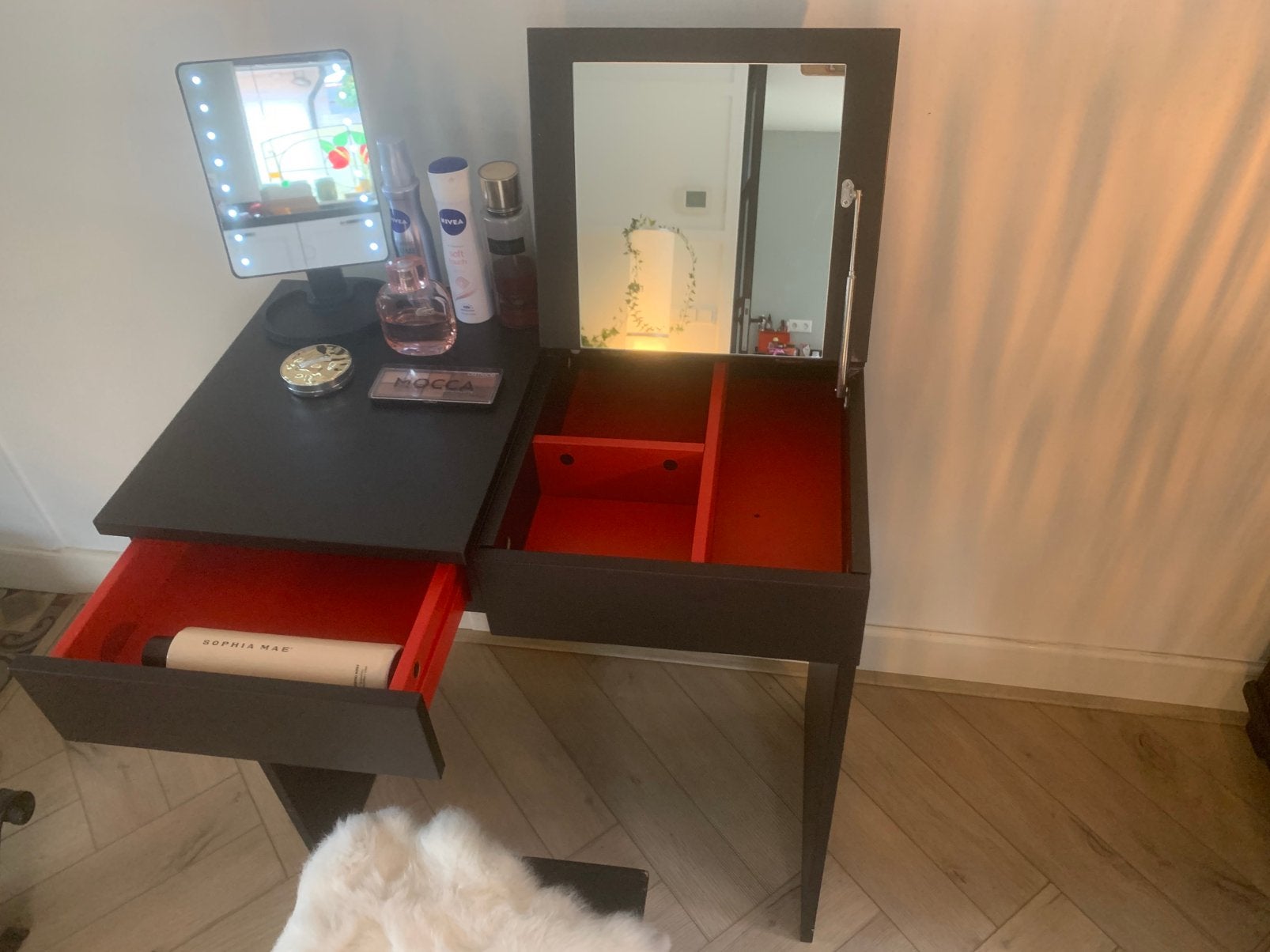 Make up tafel zwart ikea 70x42  cm, Ophalen, Gebruikt, Gehele gezicht, Zwart