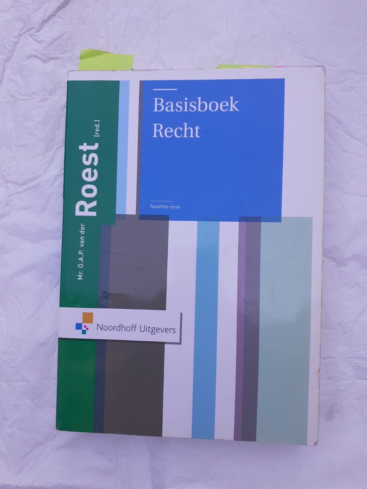 Basisboek Recht - Mr. G.A.P. van der Roest (Twaalfde druk), Zo goed als nieuw, Gamma, Mr. G.A.P. van der Roest, HBO