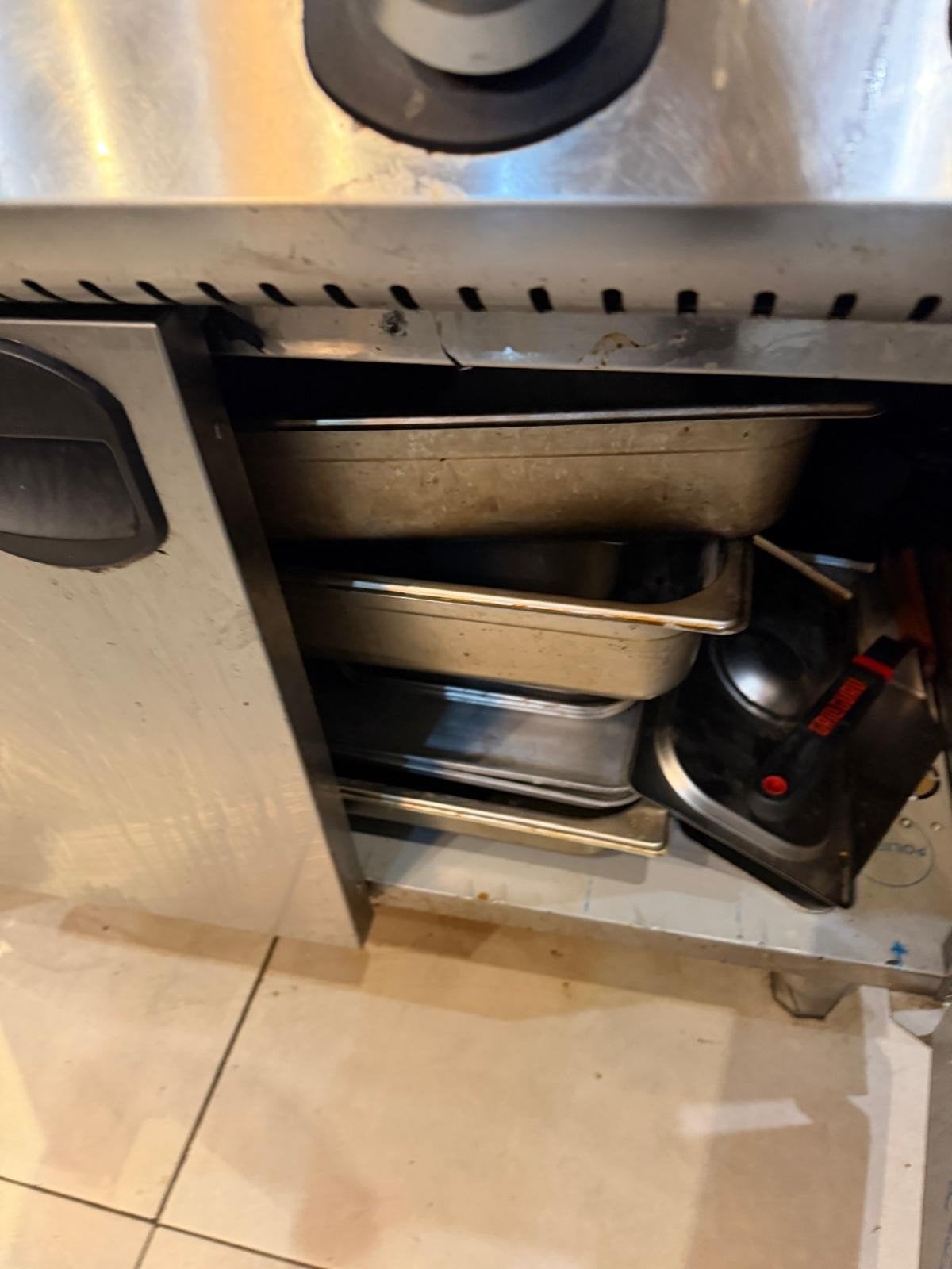 fornuis en oven voor horeca, Witgoed en Apparatuur, Ophalen, 4 kookzones, Zo goed als nieuw, Gas