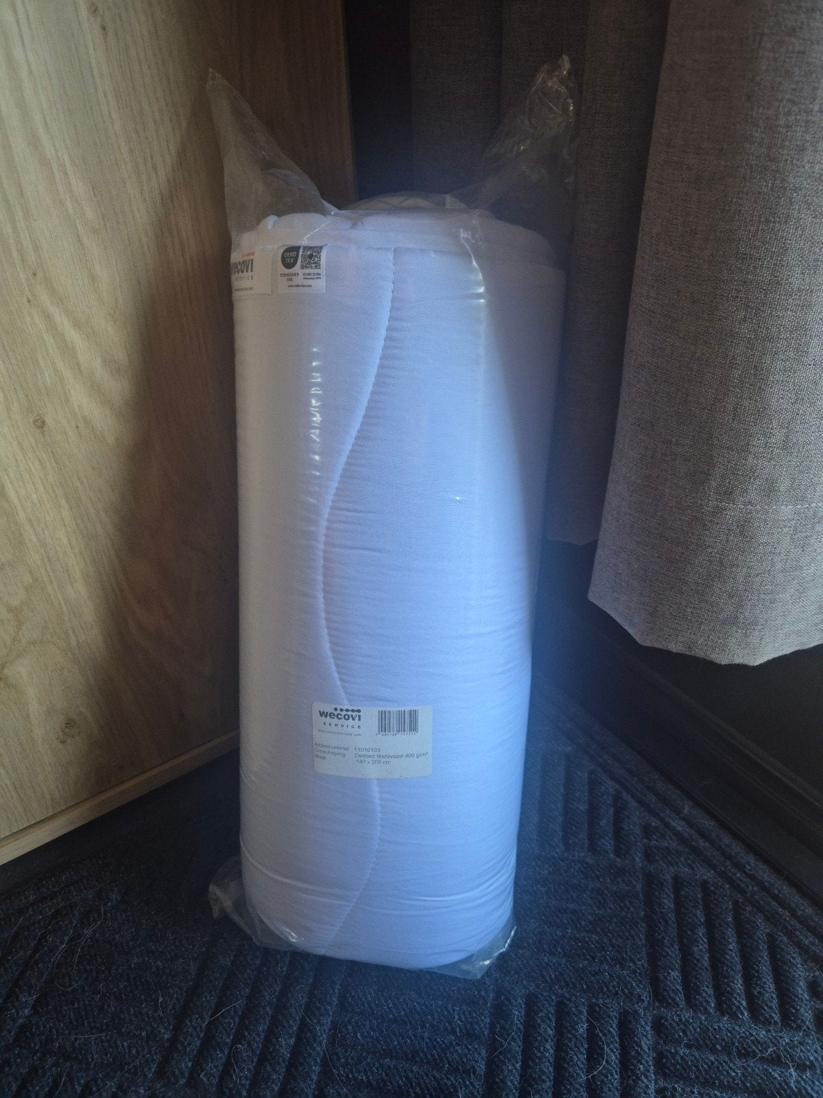 Te koop mooie dekbed nieuw!!, Ophalen, Eenpersoons, Wit, Dons en Veren