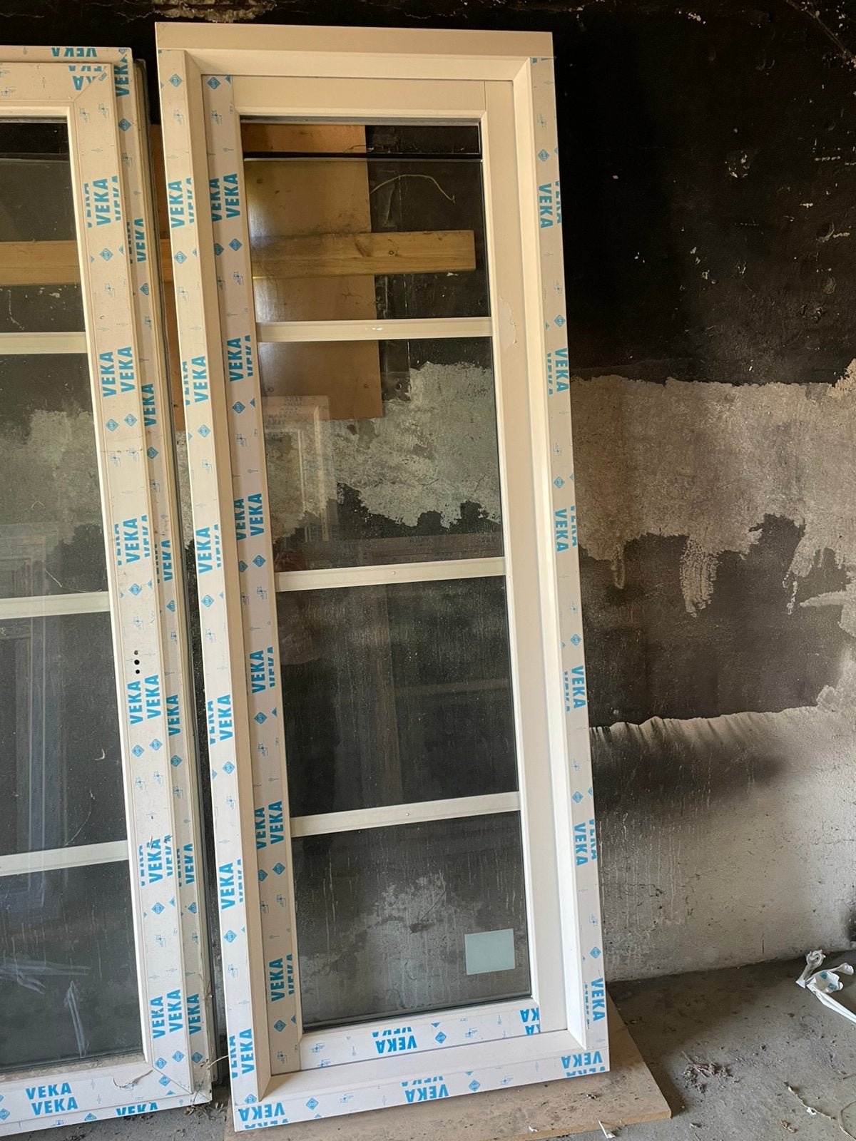 Nieuw Veka kunststof kozijn, draai/kiep, Doe-het-zelf en Verbouw, Ophalen, Kunststof, Raamkozijn, Zo goed als nieuw