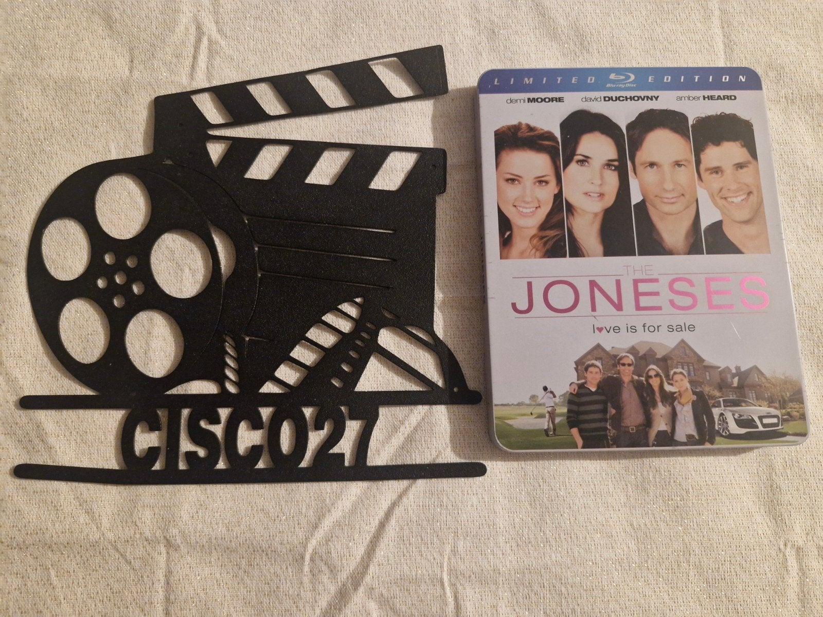 The Joneses Limited Edition, Engels, Nederlands, Romantische komedie, Breedbeeld