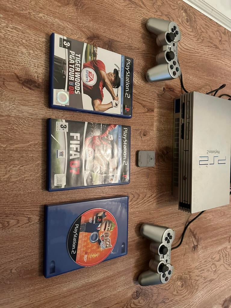 Playstation 2, Spelcomputers en Games, Spelcomputers | Sony PlayStation 2, Gebruikt, Phat, Met games, Met 2 controllers