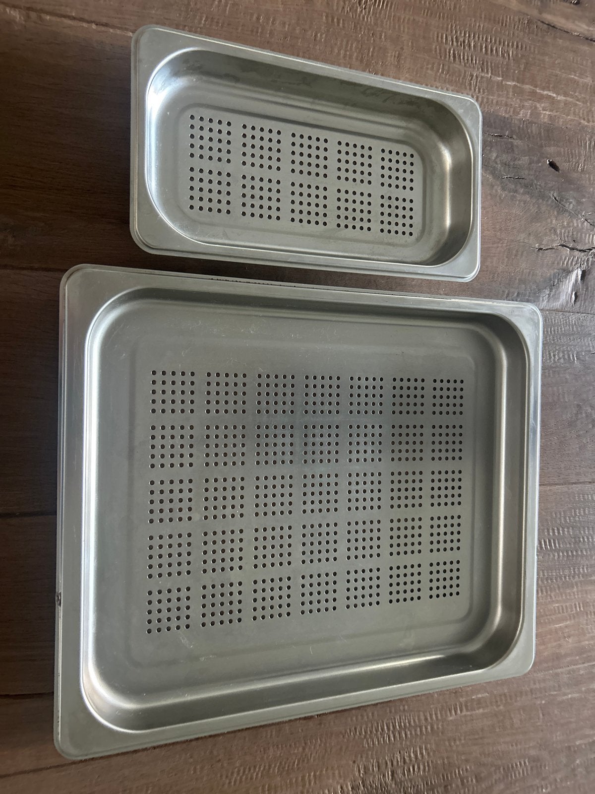 RVS geperforeerde gastronormbakken (2 stuks), Huis en Inrichting, Ophalen of Verzenden, Gebruikt