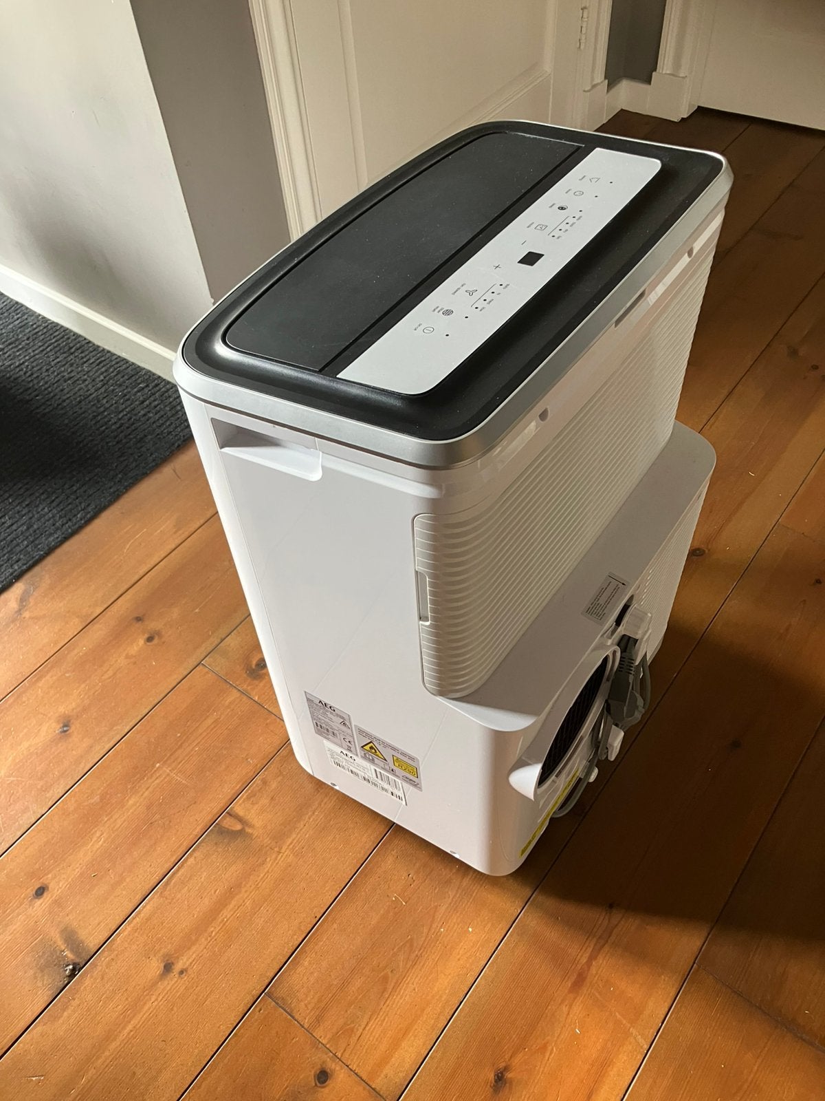 AEG airco. 3,4 kw, Ophalen, Minder dan 60 m³, 3 snelheden of meer, Zo goed als nieuw