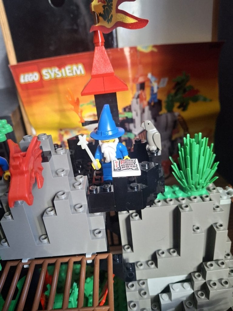 LEGO 6076 Dark Dragon’s Den + ORIGINELE LEGO POSTER, Lego, Ophalen of Verzenden, Zo goed als nieuw, Inclusief accessoires