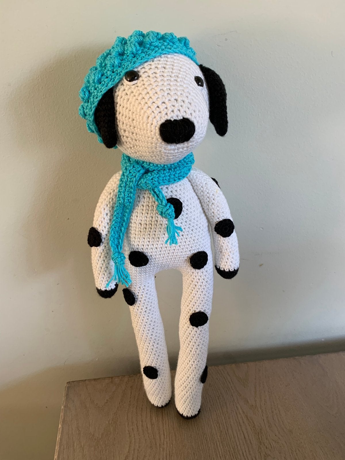 Gehaakte Dalmatiër knuffel met muts en sjaal, Overige merken, Zo goed als nieuw, Middelgroot (20 tot 80 cm), Wit