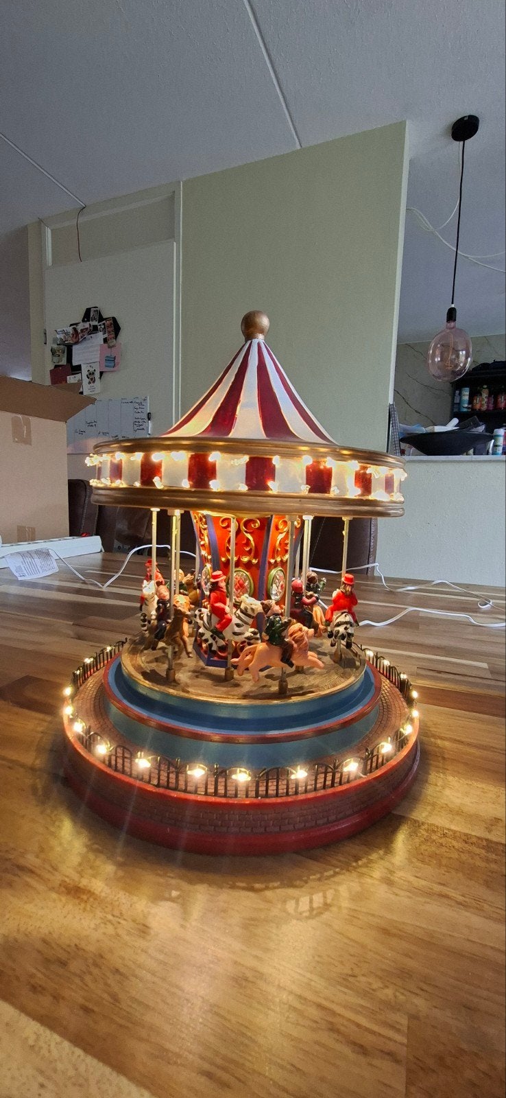 Kerstdorp kerst carrousel, Diversen, Ophalen of Verzenden, Zo goed als nieuw