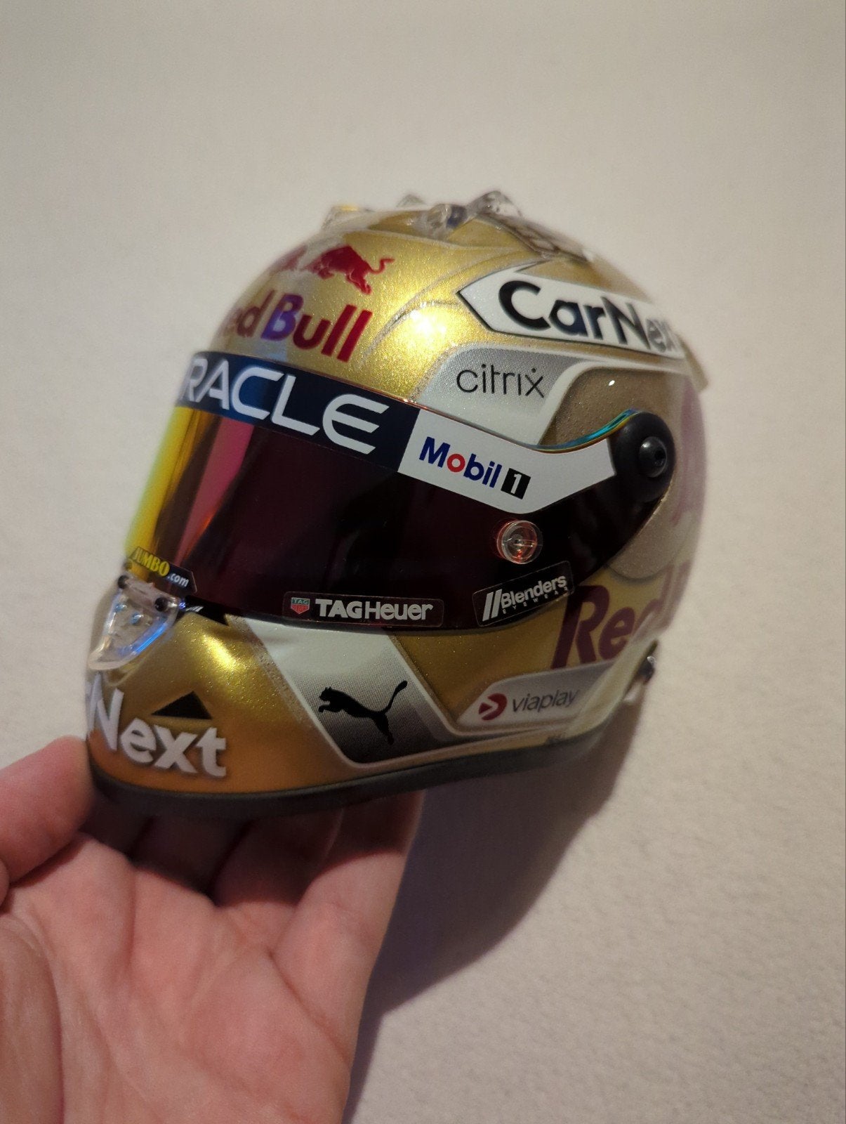 Max Verstappen Schuberth Red Bull F1 Helm (Schaalmodel 1:2), Ophalen of Verzenden, Zo goed als nieuw, Formule 1