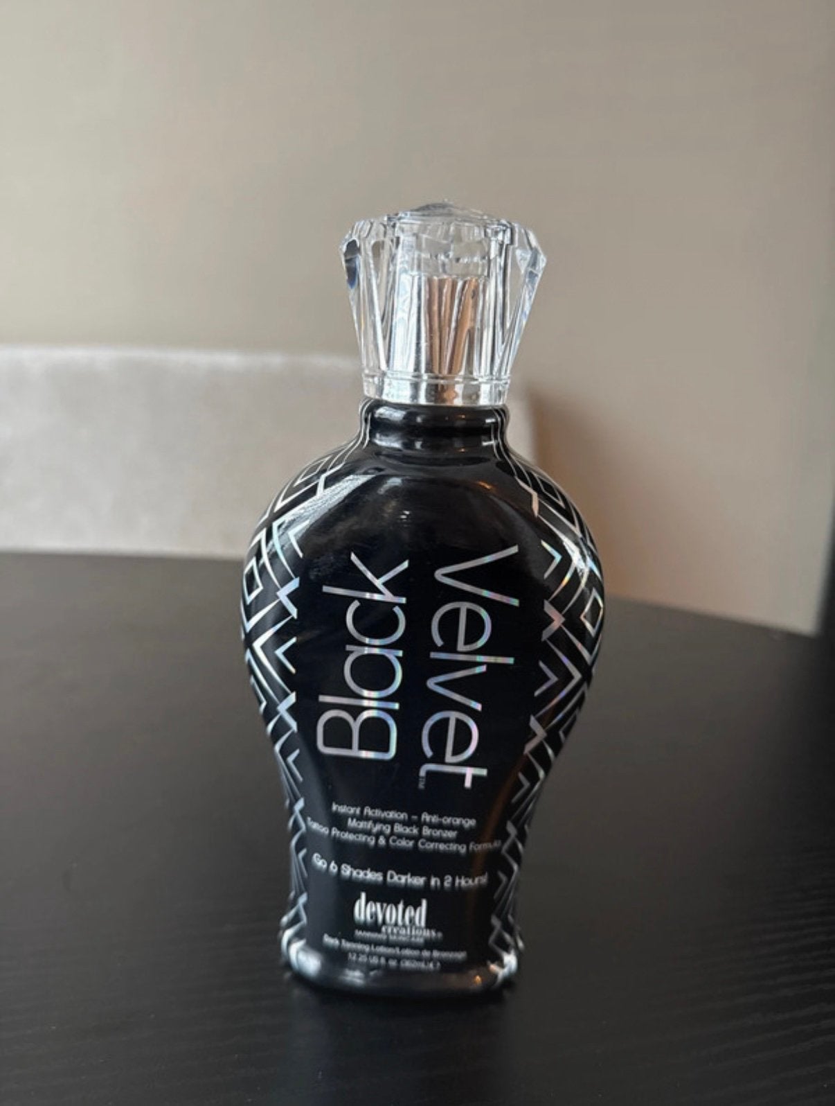 Te koop Devoted Creations black Velvet zonnebankcreme, Ophalen of Verzenden, Gebruikt