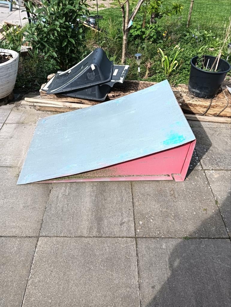 Metalen stunt schans, Ophalen