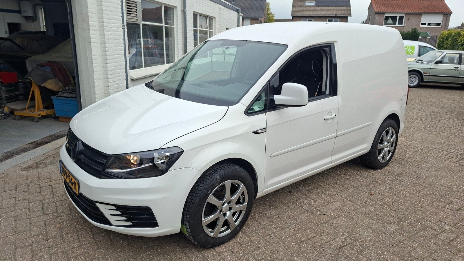 Volkswagen Caddy 2.0 TDI met BMT L1h1 75pk 2016 Wit, Auto's, 74 pk, 4 cilinders, Volkswagen, Wit