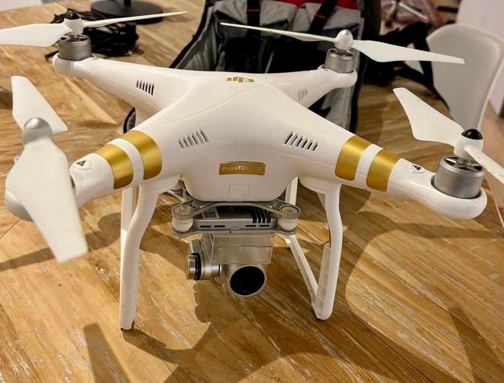 DJI Phantom 4K drone + Manfrotto backpack., Audio, Tv en Foto, Drones, Gebruikt, Cameradrone, Topkwaliteit, DJI, Ophalen