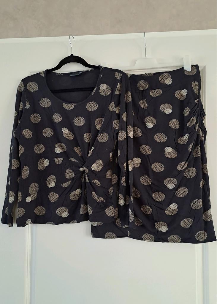 College Style Dames Set XL - Top & Rok met Stippenpatroon, Blauw, Maat 46/48 (XL) of groter, Ophalen of Verzenden, Knielengte