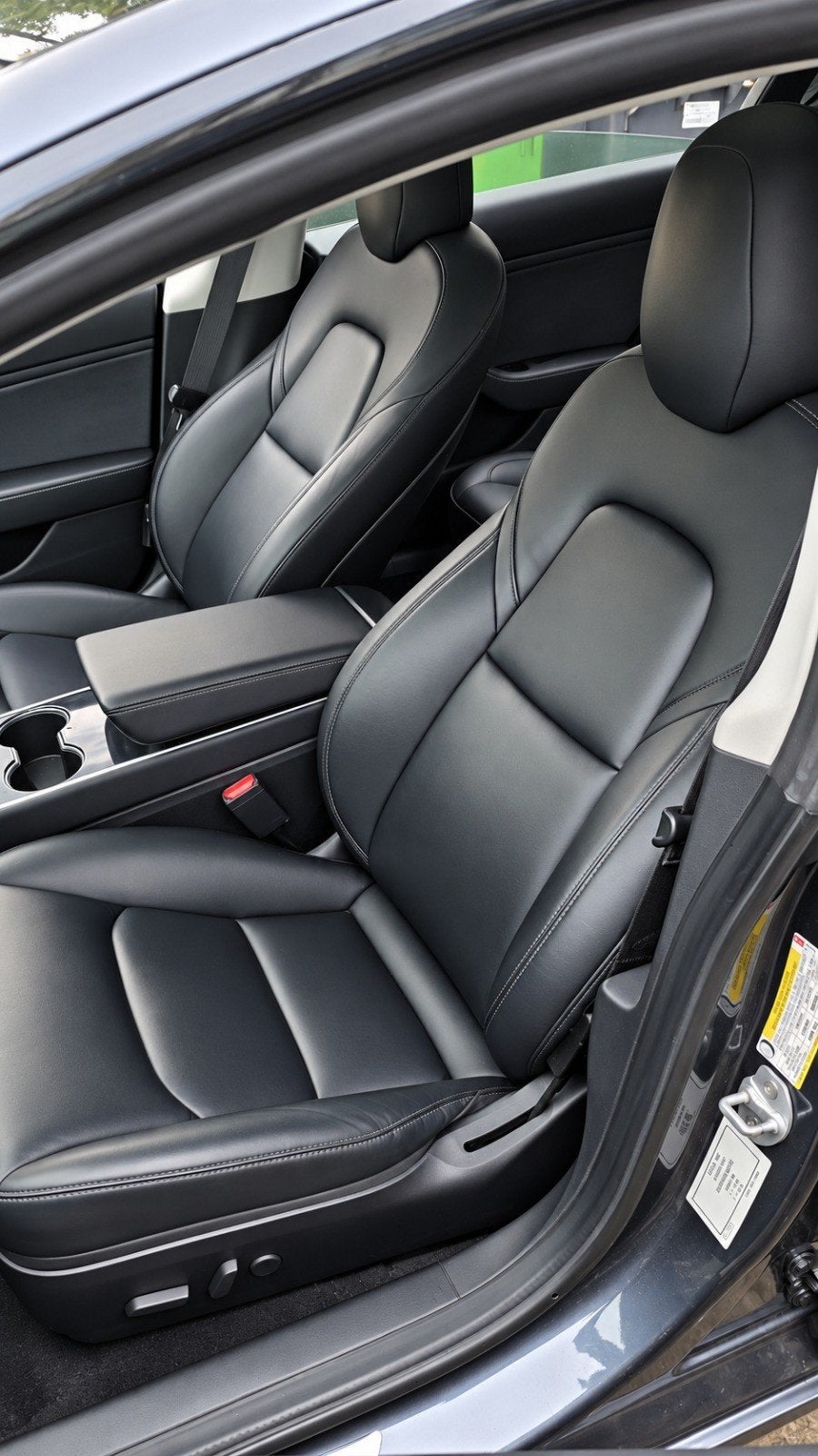 Foto 7 van Tesla Model 3 2019 Performance Grijs | 83% SOH / NW banden |