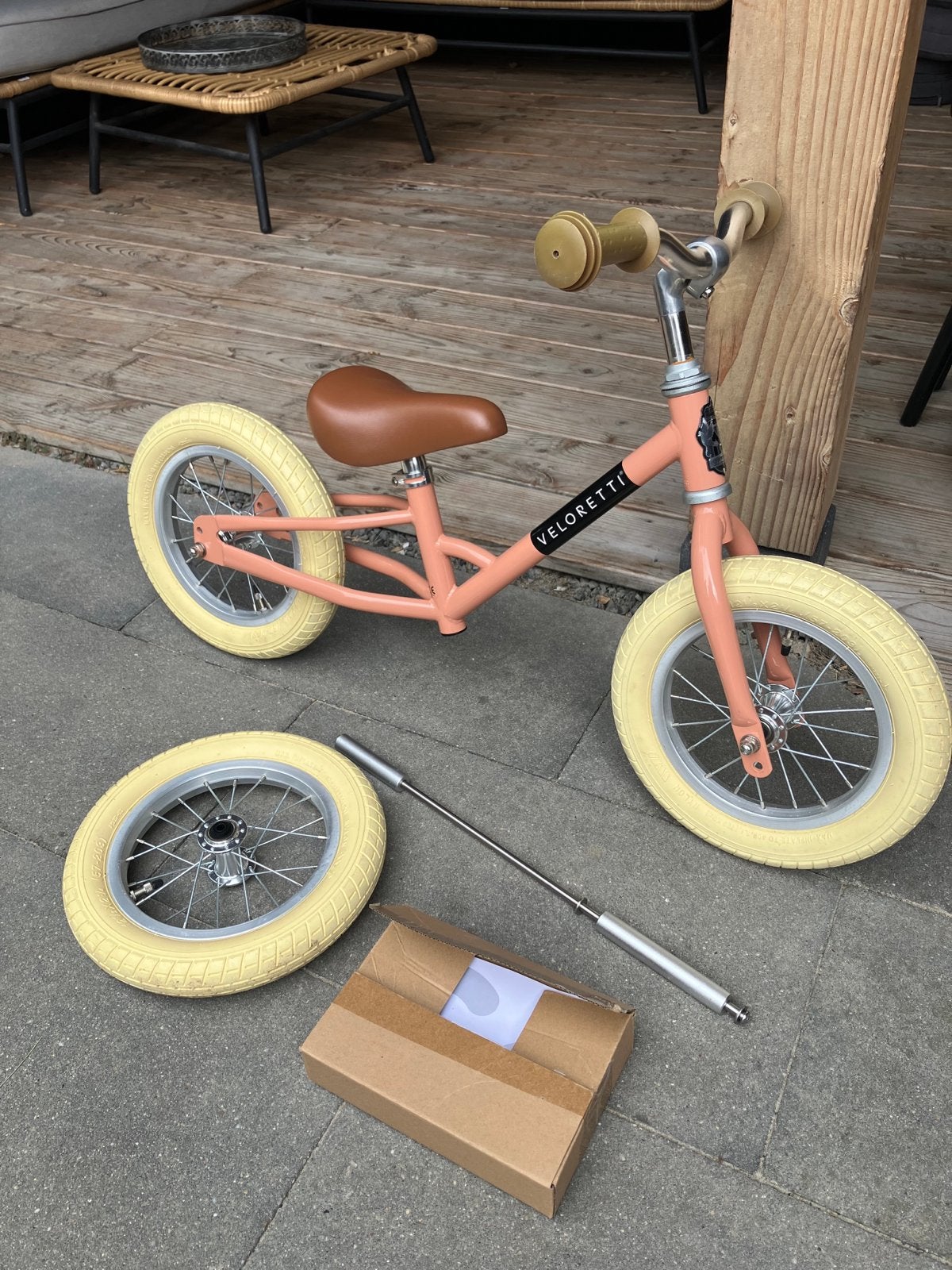 *nieuw* 1x gebruikt Veloretti trycicle/loopfiets roze, Ophalen, Zo goed als nieuw, 16 tot 20 inch
