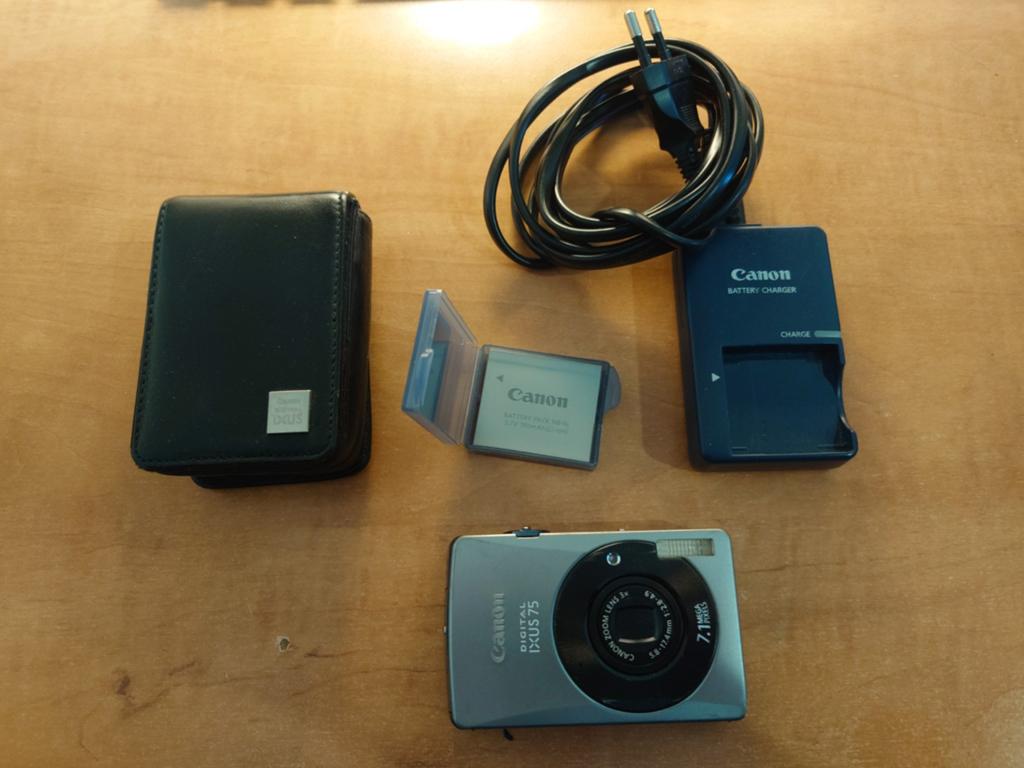 Canon Digital IXUS 75 digitale camera, 2x accu, accesoires, Ophalen of Verzenden, Zo goed als nieuw, Canon, 8 keer of meer