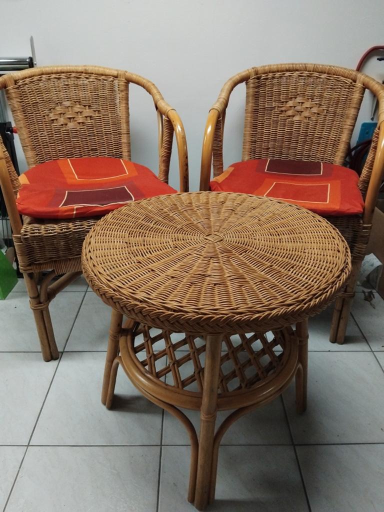 Rotan zitgroep: 2 stoelen met kussens en salontafel, Ophalen, Gebruikt, Overige kleuren, Riet of Rotan