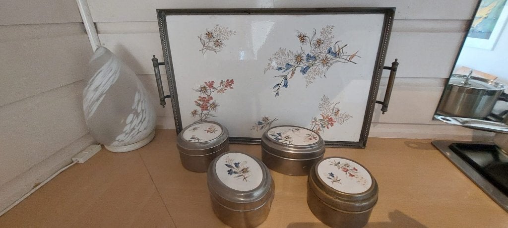dienblad met tegeltableau en potjes alpenmotief, Ophalen