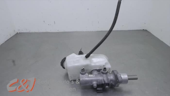 Hoofdremcilinder van een Volkswagen Transporter, Gebruikt, -, Volkswagen, -
