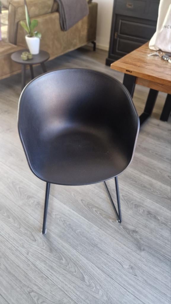3 zwarte eetkamerstoelen van Karwei, Ophalen, Gebruikt, Drie, Zwart