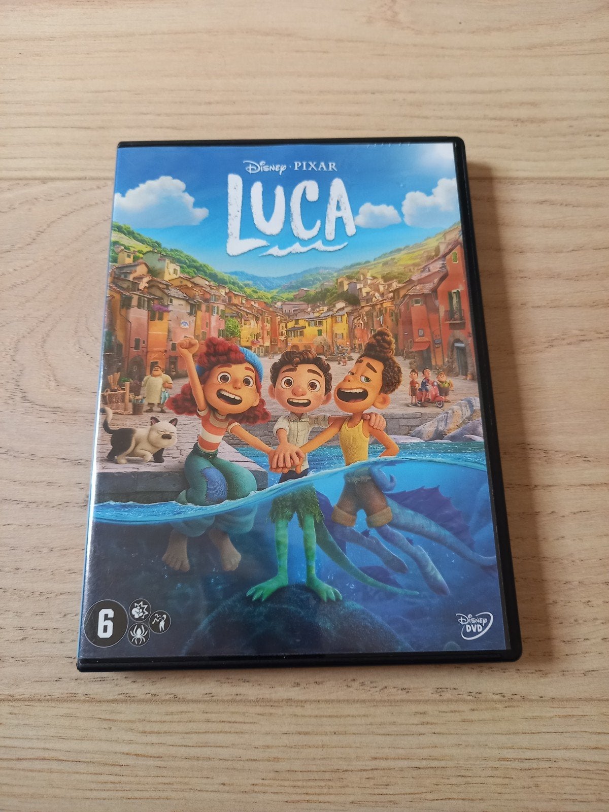 Walt Disney Pixar Luca origineel, Vanaf 6 jaar, Ophalen of Verzenden, Zo goed als nieuw, Europees