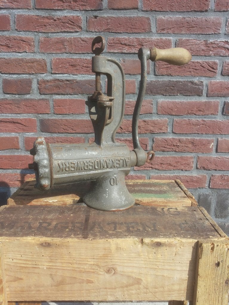 Antieke "alexanderwerk" gehaktmolen en bonensnijmachine, Antiek en Kunst, Ophalen of Verzenden