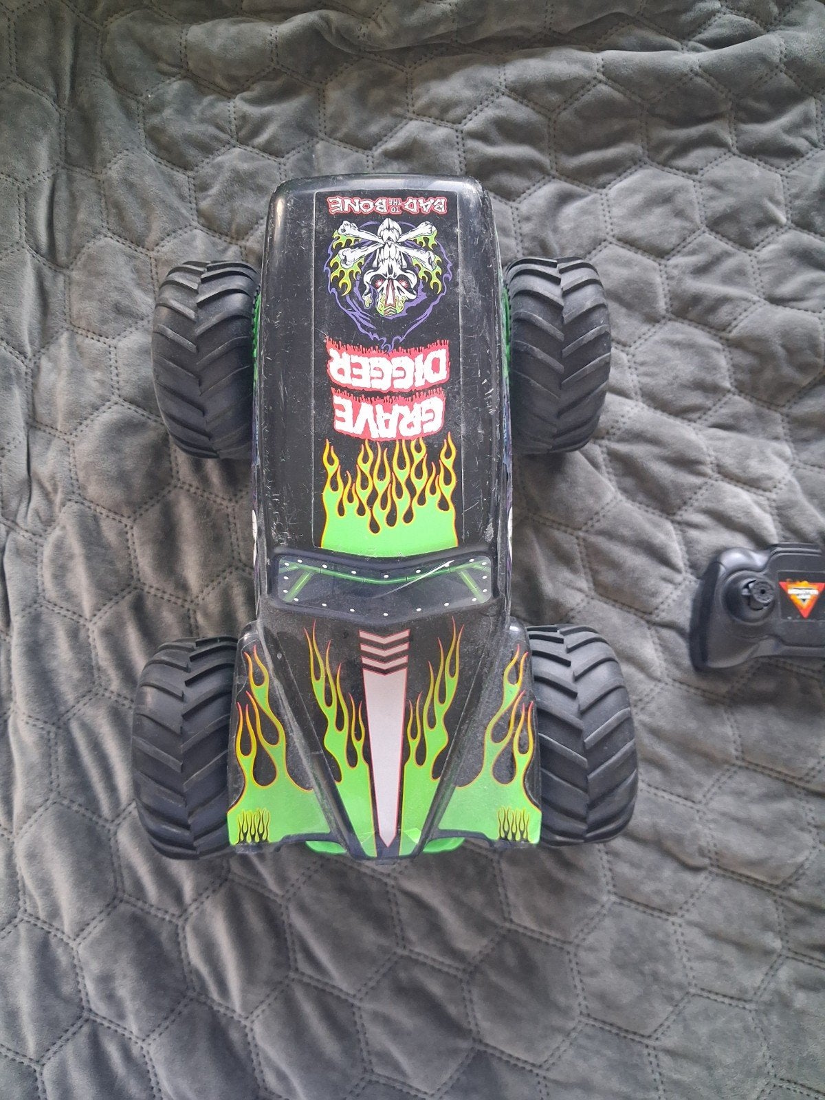 Grave Digger RC Monster Truck met Afstandsbediening, Elektro, Gebruikt, Auto offroad, Ophalen of Verzenden