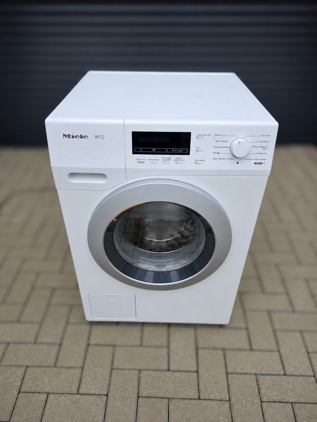 2 jr jonge Miele 8kg 1600 toeren wasmachine A++, Ophalen, Minder dan 85 cm, 8 tot 10 kg, Voorlader