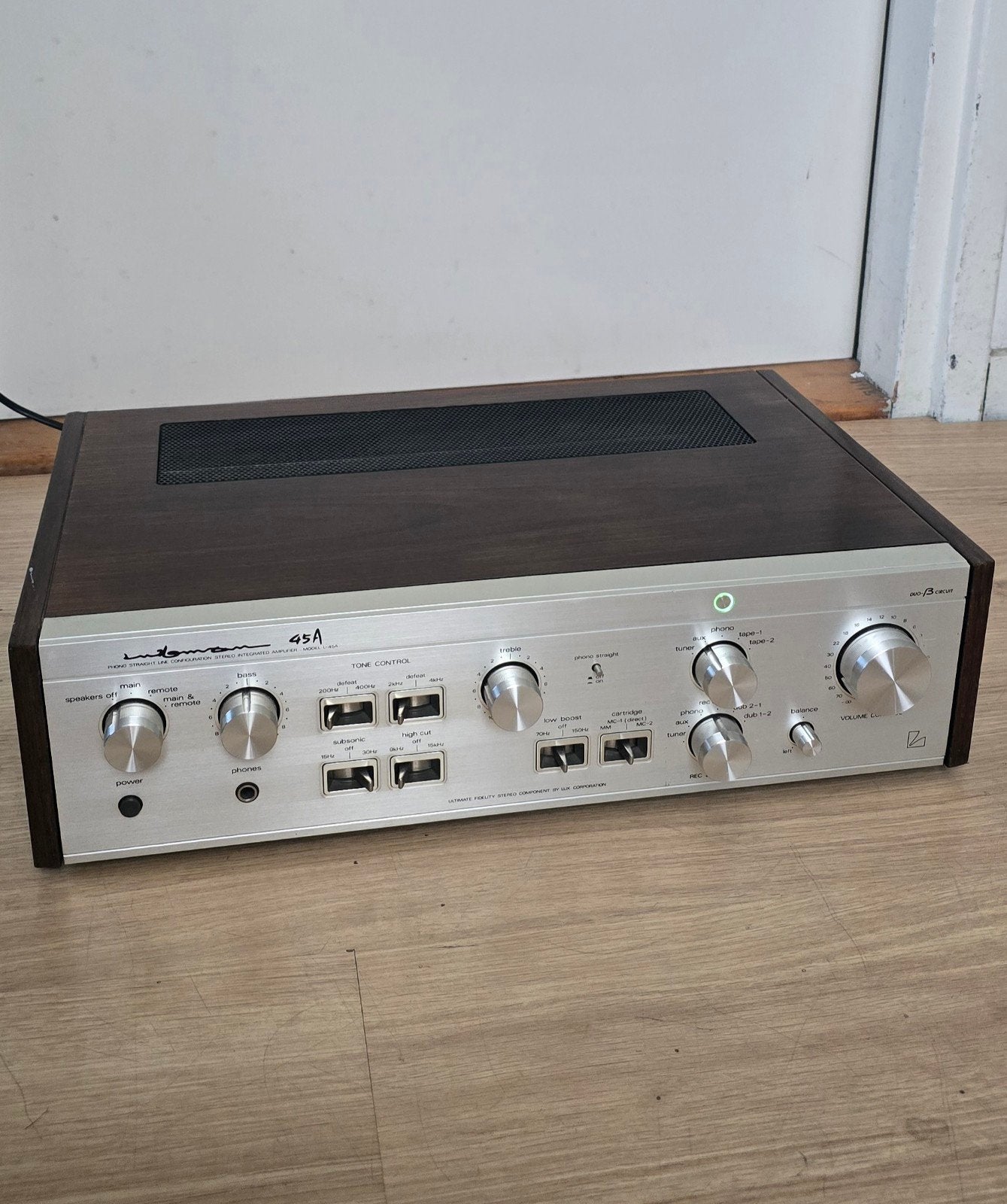 Luxman L-45A Stereo Geïntegreerde Versterker