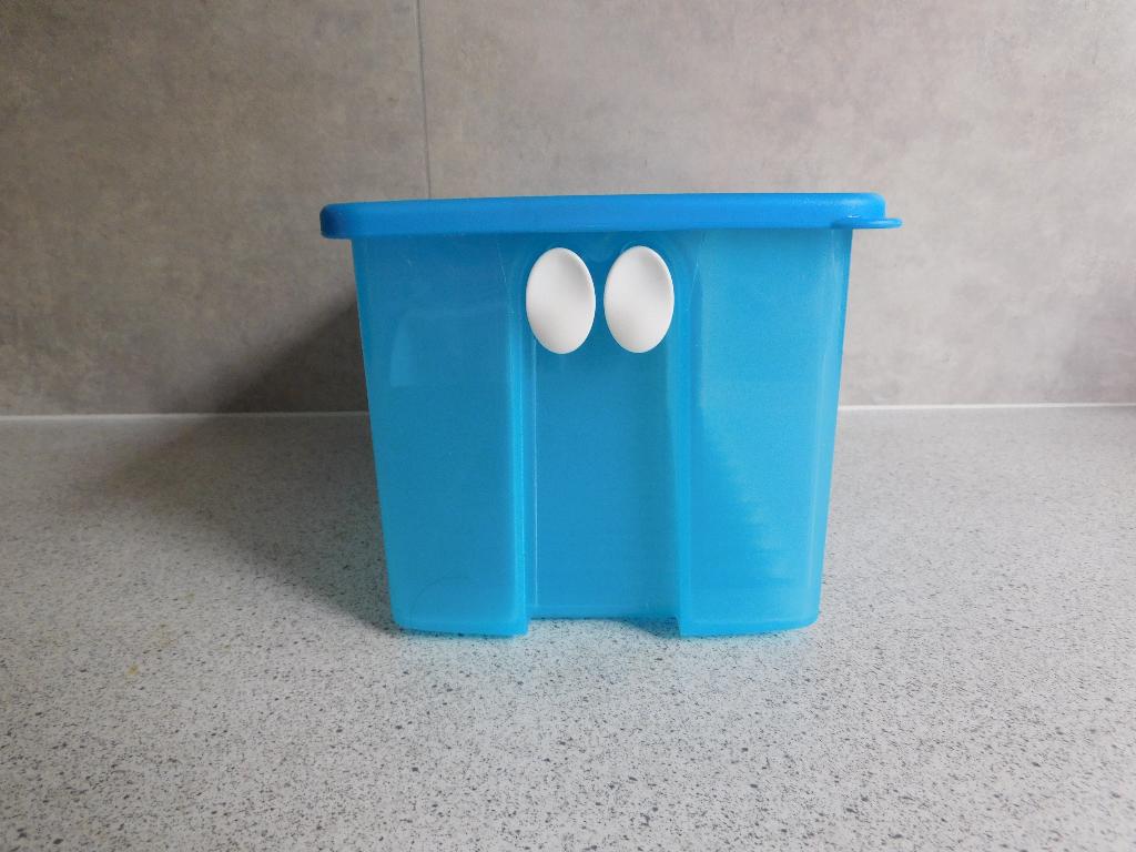 Tupperware Trendy FridgeSmart 2 Ltr. 30x14x14 cm. Blauw, Ophalen of Verzenden, Zo goed als nieuw, Blauw, Overige typen