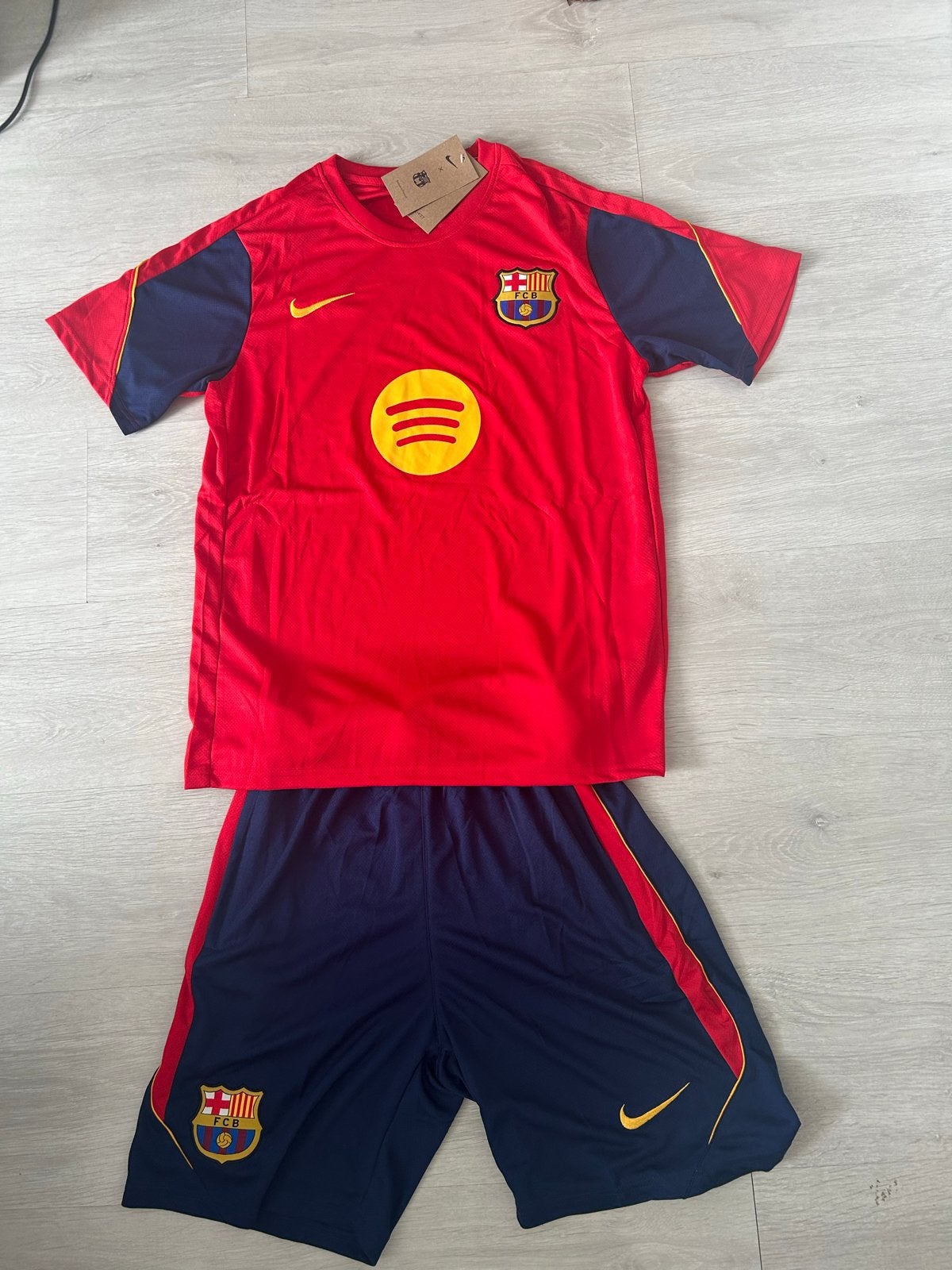 FC Barcelona Trainingsset 2027 - Nieuw (M/L/XL), Maat M, Ophalen of Verzenden, Nieuw, Trainingspak