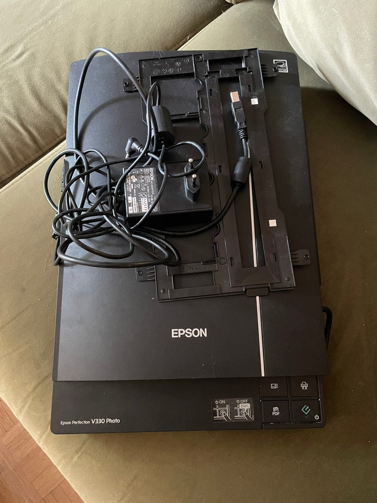 Epson V330 negatieven scanner, Ophalen, Zo goed als nieuw