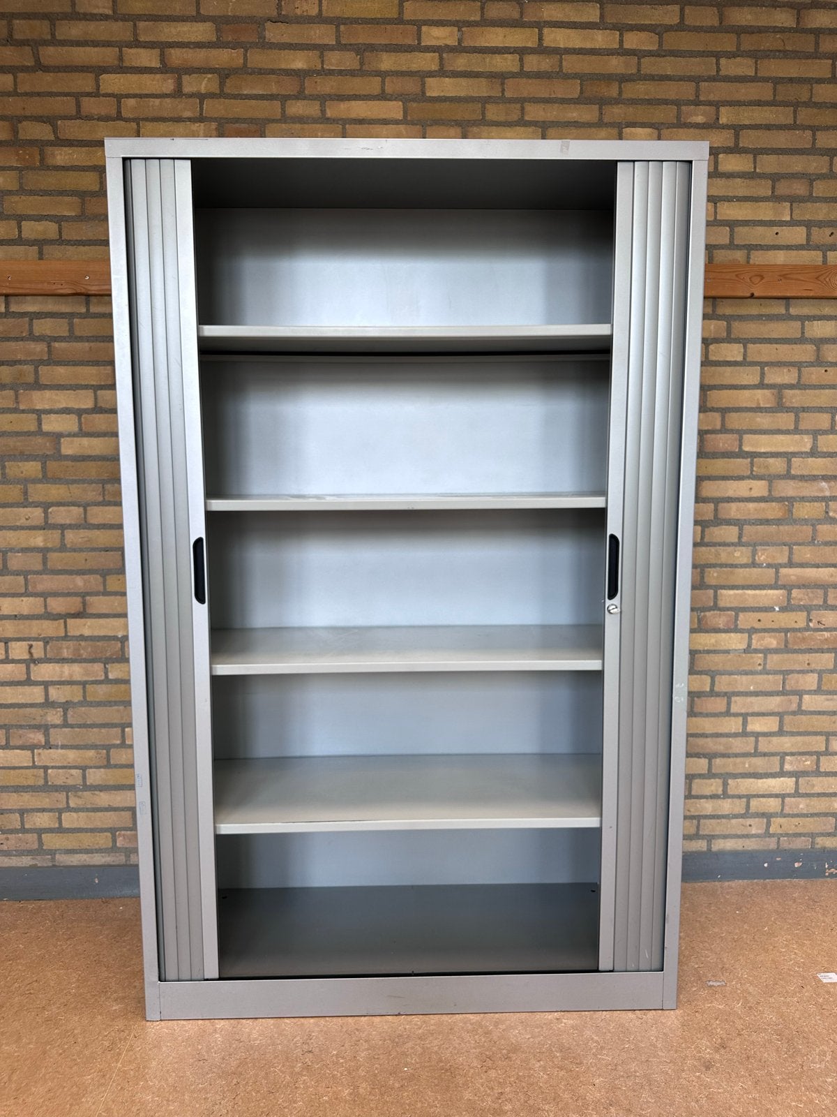 Archiefkast met roldeur en sleutel - Grijs, Gebruikt, 100 tot 150 cm, Ophalen of Verzenden, Minder dan 100 cm