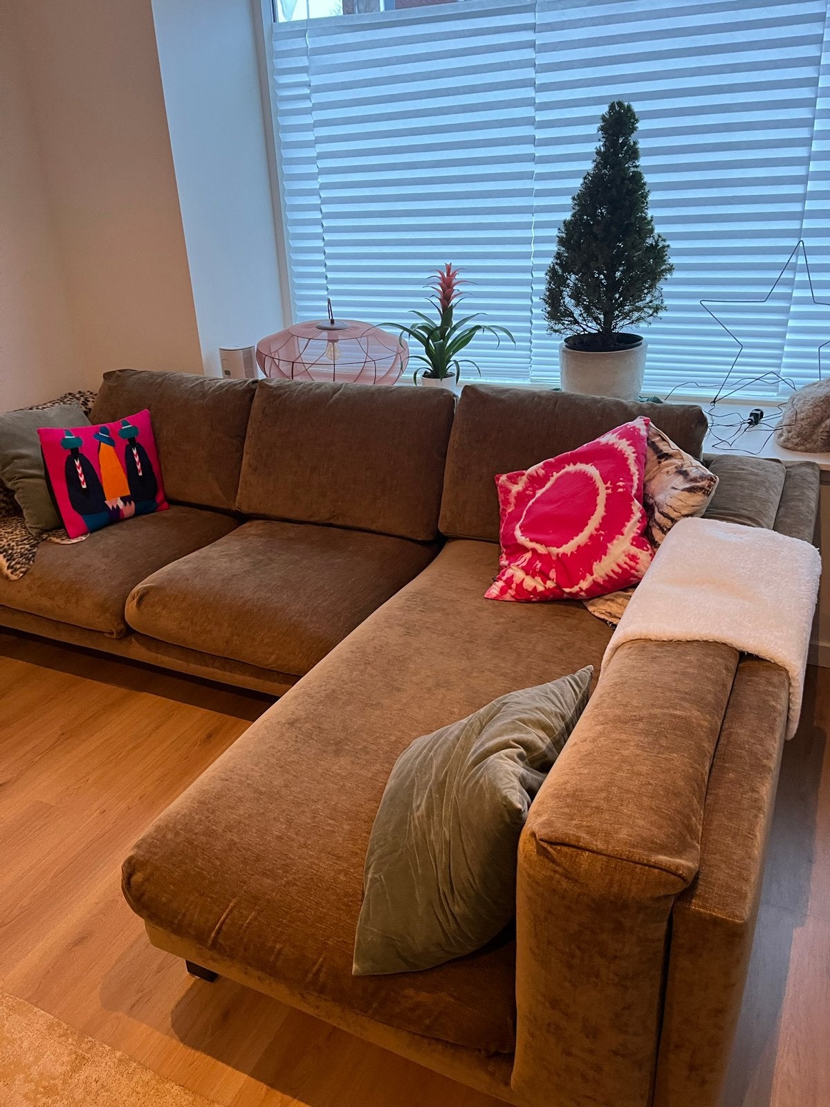 IKEA NOCKEBY Hoekbank met bruine velours BEMZ hoes, Ophalen, 250 tot 300 cm, Gebruikt, Driepersoons