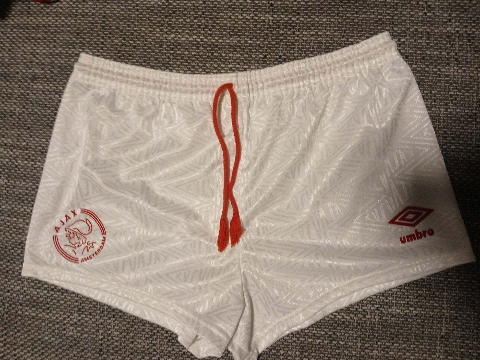 Ajax short 1991 maat S 32 inch, Wit, Umbro, Ophalen of Verzenden, Maat 34 (XS) of kleiner