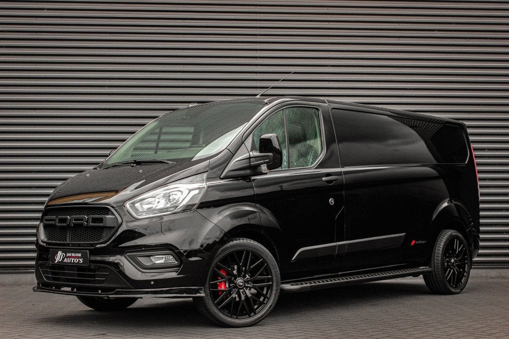 Ford Transit Custom 300 2.0 TDCI L2H1 JB-EDITION / 130PK AUT, Auto's, 4 cilinders, Zwart, Bedrijf, Diesel