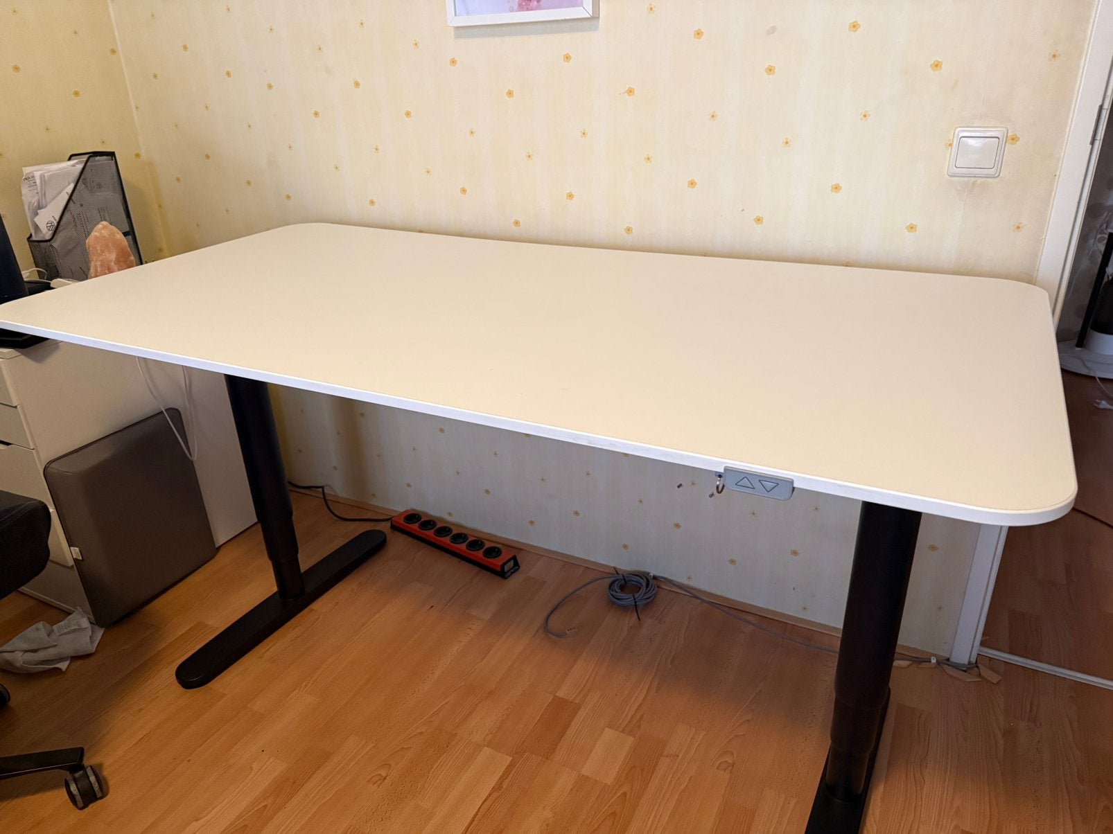IKEA Bekant Zit/Sta Bureau 160x80 (Elektrisch verstelbaar), Huis en Inrichting, Bureaus, Ophalen, Elektrisch, Zo goed als nieuw