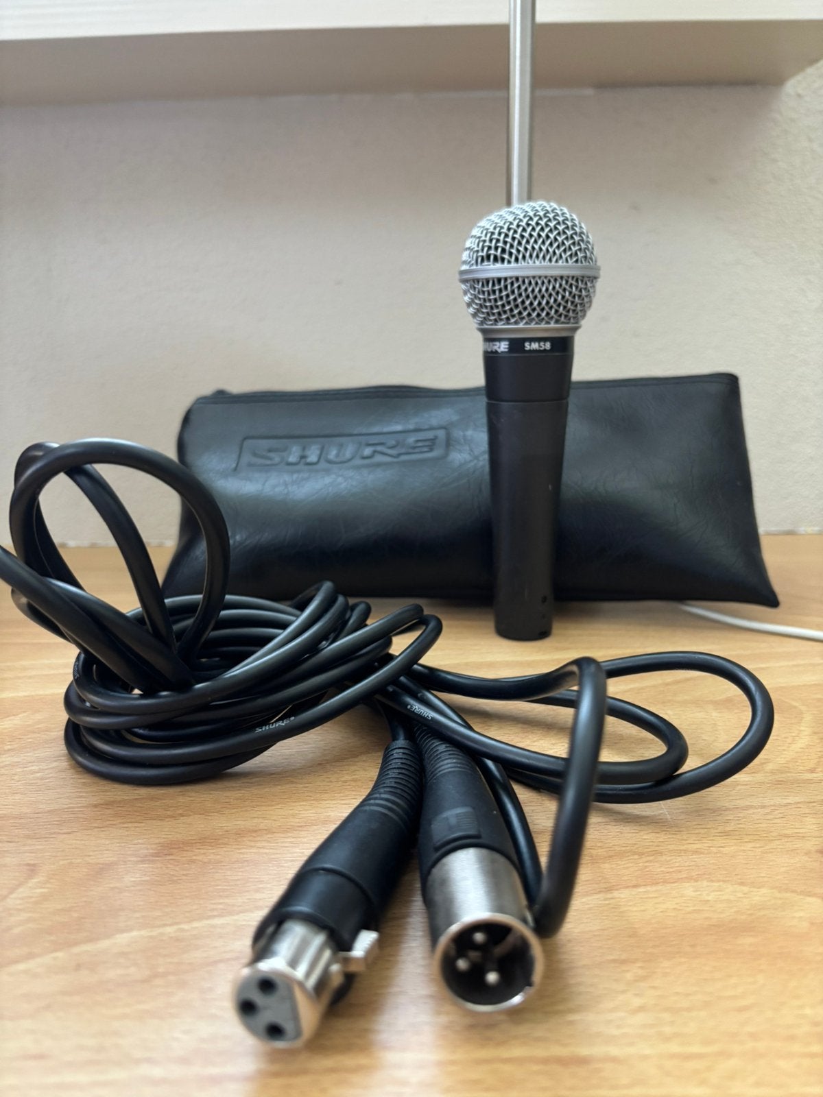 Shure SM-58 microfoon incl. Shure kabel en etui, Ophalen of Verzenden, Gebruikt, Zangmicrofoon